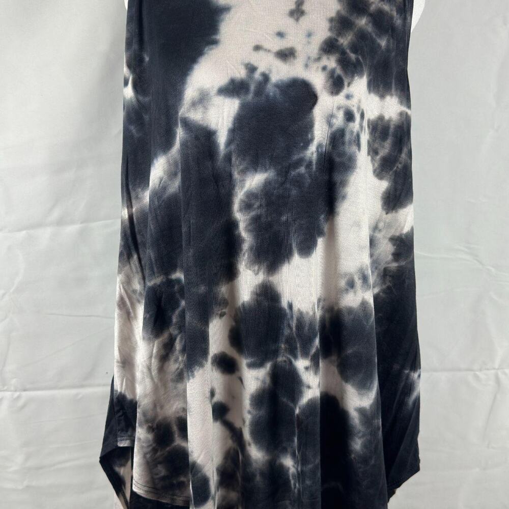 Azules Black & White Tie‑Dye Sleeveless Top – 2X – NWOT Plus
